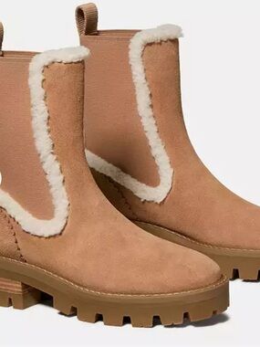 Kate Spade Suede Boot with Cream Shearling Trim NIB size 9